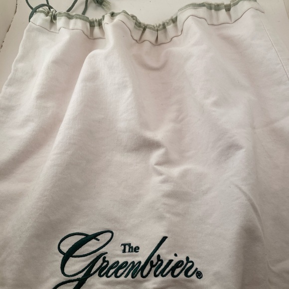 THE GREENBRIAR LAUNDRY BAG - Picture 5 of 7